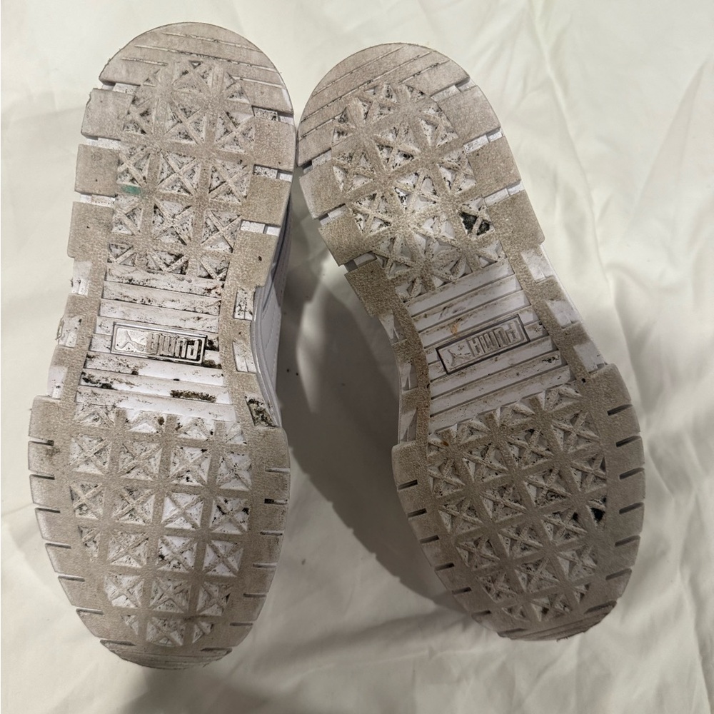 Puma Big Kids White and Gold Casual Platform Sneakers Size 4 - Picture 8 of 10